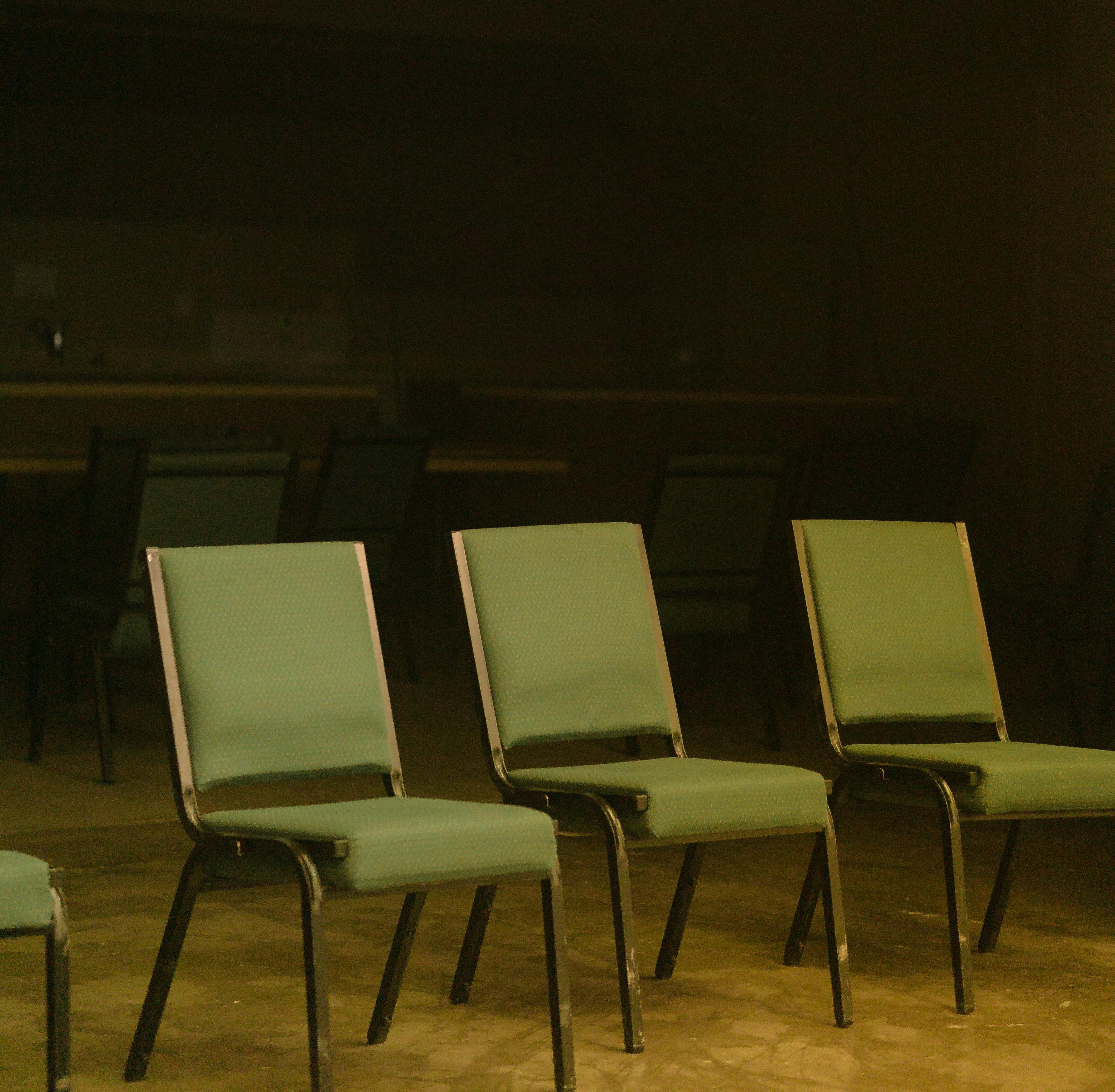 The room is ready. Nobody's coming. Photo: Pexels (suggest: right)